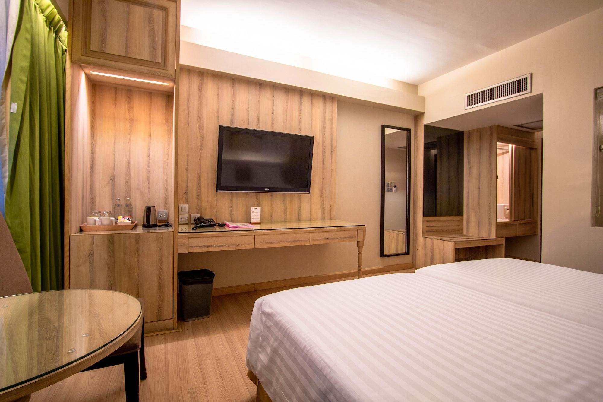 The Residence Rajtaevee Hotel Bangkok Dış mekan fotoğraf